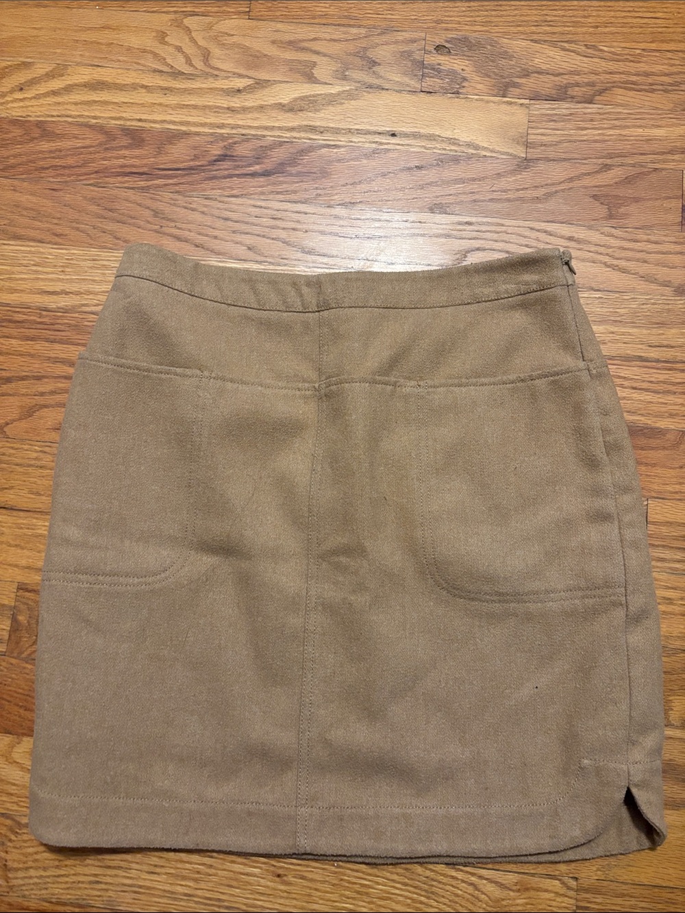 Vineyard Vines Tan Mini Skirt